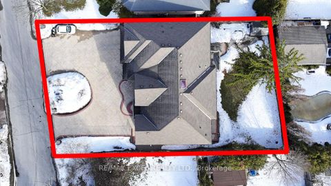Photo 6 at 19 Addison Street, North Richvale, Richmond Hill
