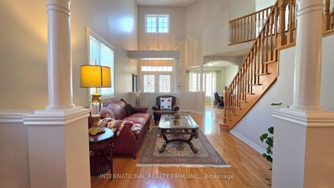 Photo 10 at 30 O'Hara Crescent, Jefferson, Richmond Hill
