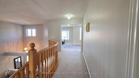 Photo 39 at 30 O'Hara Crescent, Jefferson, Richmond Hill