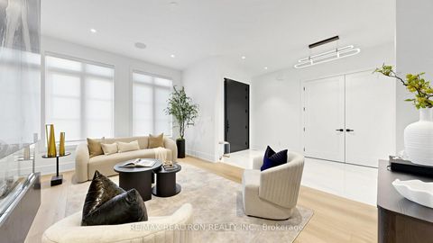 Photo 11 at 431 Heath Street E, Leaside, Toronto
