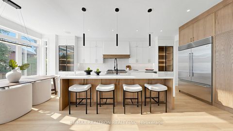 Photo 16 at 431 Heath Street E, Leaside, Toronto