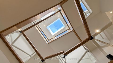 Photo 24 at 431 Heath Street E, Leaside, Toronto