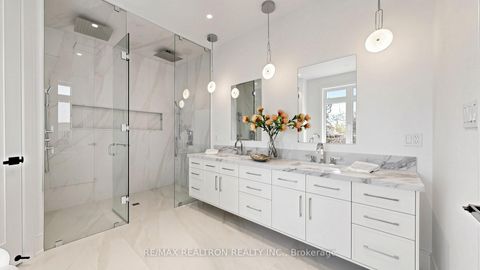 Photo 27 at 431 Heath Street E, Leaside, Toronto