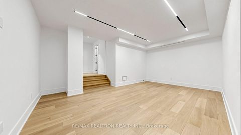Photo 35 at 431 Heath Street E, Leaside, Toronto