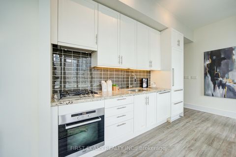 Photo 7 at 402 - 39 Queens Quay E, Waterfront Communities C1, Toronto