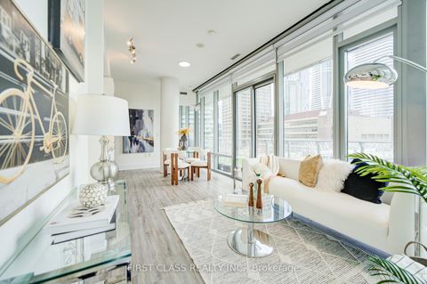 Photo 16 at 402 - 39 Queens Quay E, Waterfront Communities C1, Toronto