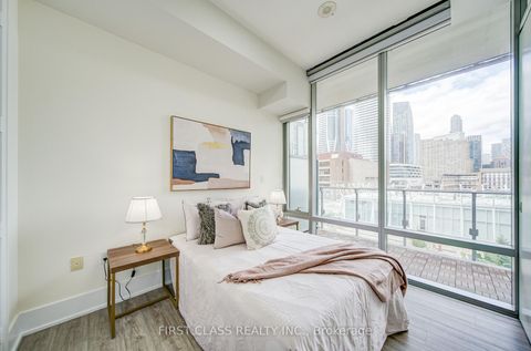 Photo 26 at 402 - 39 Queens Quay E, Waterfront Communities C1, Toronto