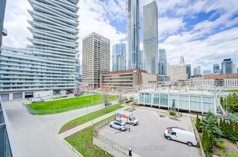 Photo 32 at 402 - 39 Queens Quay E, Waterfront Communities C1, Toronto