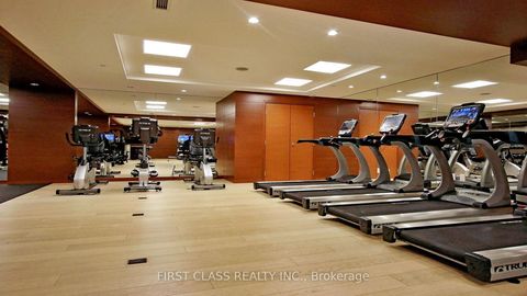 Photo 37 at 402 - 39 Queens Quay E, Waterfront Communities C1, Toronto