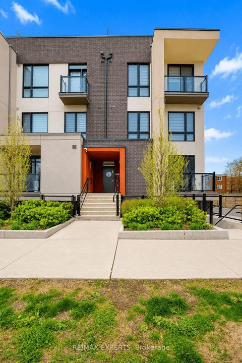 Photo 1 at 7 - 8 Marquette Avenue, Lawrence, Toronto