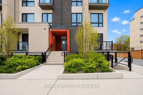 Photo 2 at 7 - 8 Marquette Avenue, Lawrence, Toronto