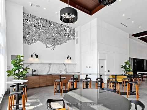 Photo 2 at 635 - 38 Iannuzzi Street, Niagara, Toronto