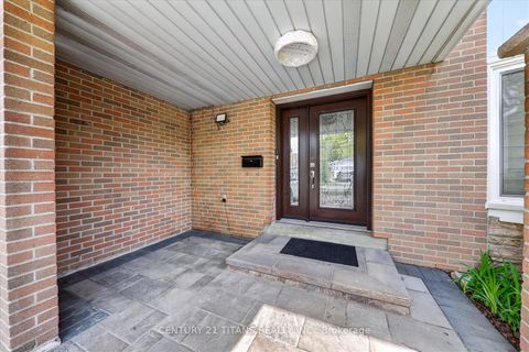 Photo 2 at 47 Kentish Crescent, Malvern West, Toronto