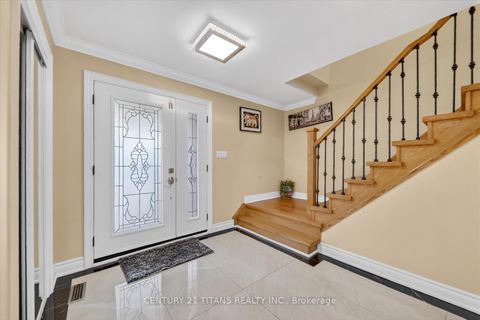 Photo 3 at 47 Kentish Crescent, Malvern West, Toronto