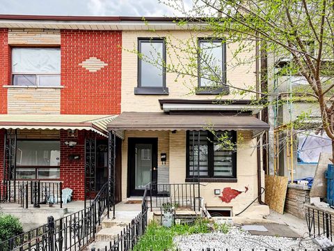 Photo 0 at 174 Manning Avenue, Bellwoods, Toronto