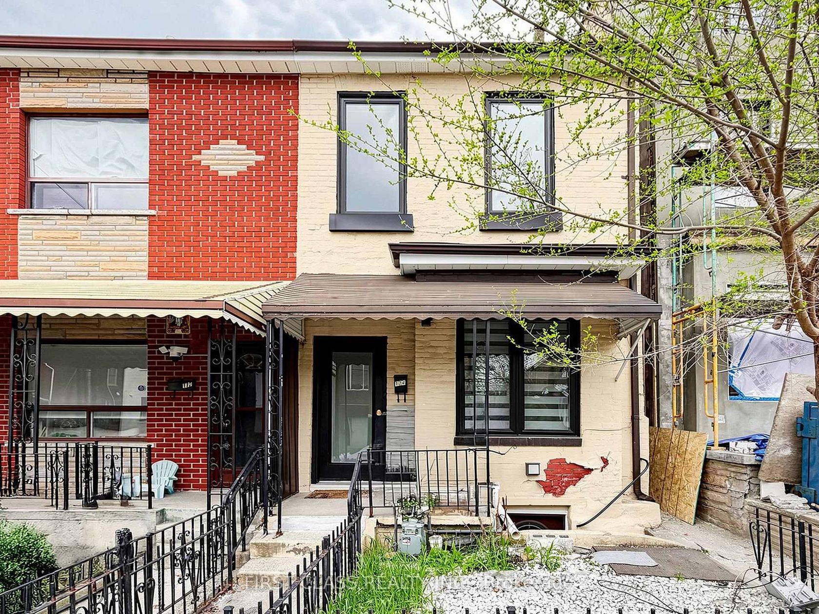 174 Manning Avenue, Bellwoods, Toronto 