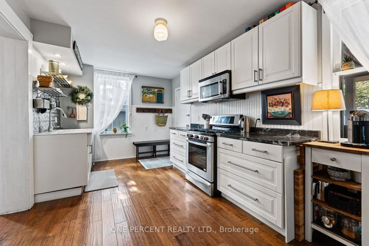 Photo 4 at 3 Bird Avenue, Downtown Brampton, Brampton