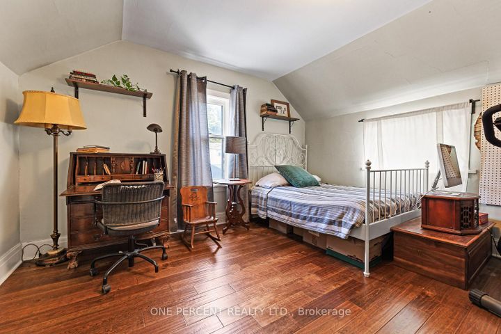 Photo 14 at 3 Bird Avenue, Downtown Brampton, Brampton