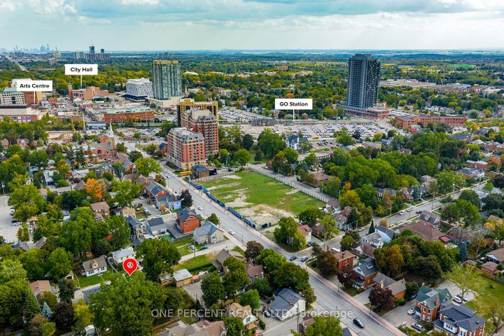Photo 32 at 3 Bird Avenue, Downtown Brampton, Brampton