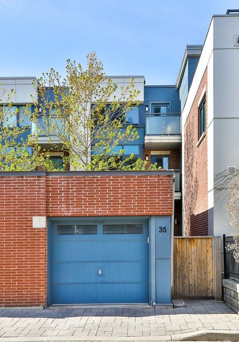 Photo 3 at 35 Oak Street, Regent Park, Toronto