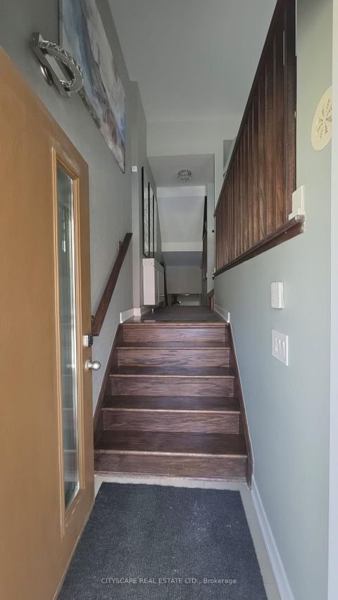 Photo 6 at 35 Oak Street, Regent Park, Toronto