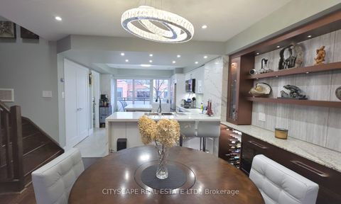 Photo 13 at 35 Oak Street, Regent Park, Toronto