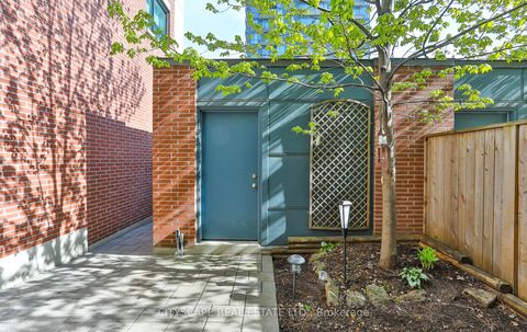 Photo 18 at 35 Oak Street, Regent Park, Toronto