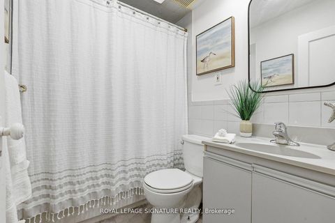 Photo 10 at 53 Juliet Crescent, Eglinton West, Toronto