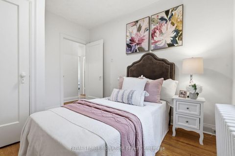 Photo 12 at 53 Juliet Crescent, Eglinton West, Toronto
