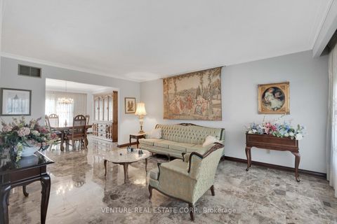 Photo 9 at 83 Jeanne Drive, East Woodbridge, Vaughan