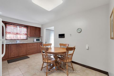 Photo 13 at 83 Jeanne Drive, East Woodbridge, Vaughan