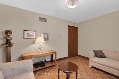 Photo 18 at 83 Jeanne Drive, East Woodbridge, Vaughan