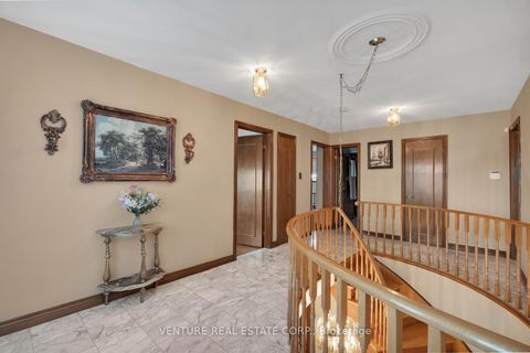 Photo 21 at 83 Jeanne Drive, East Woodbridge, Vaughan