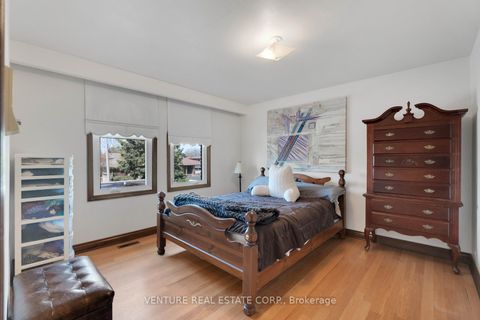 Photo 23 at 83 Jeanne Drive, East Woodbridge, Vaughan