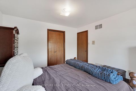 Photo 24 at 83 Jeanne Drive, East Woodbridge, Vaughan