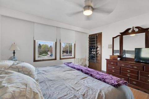 Photo 26 at 83 Jeanne Drive, East Woodbridge, Vaughan