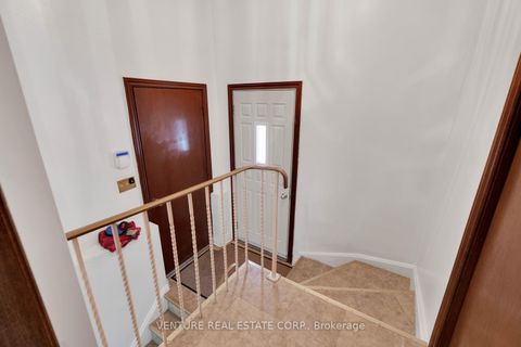 Photo 31 at 83 Jeanne Drive, East Woodbridge, Vaughan