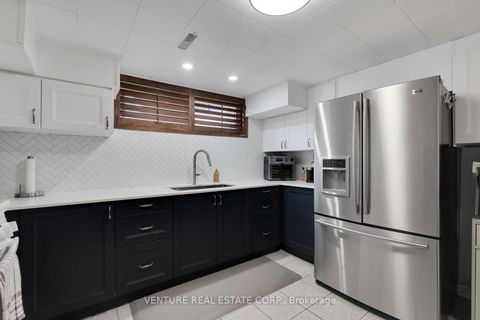 Photo 40 at 83 Jeanne Drive, East Woodbridge, Vaughan