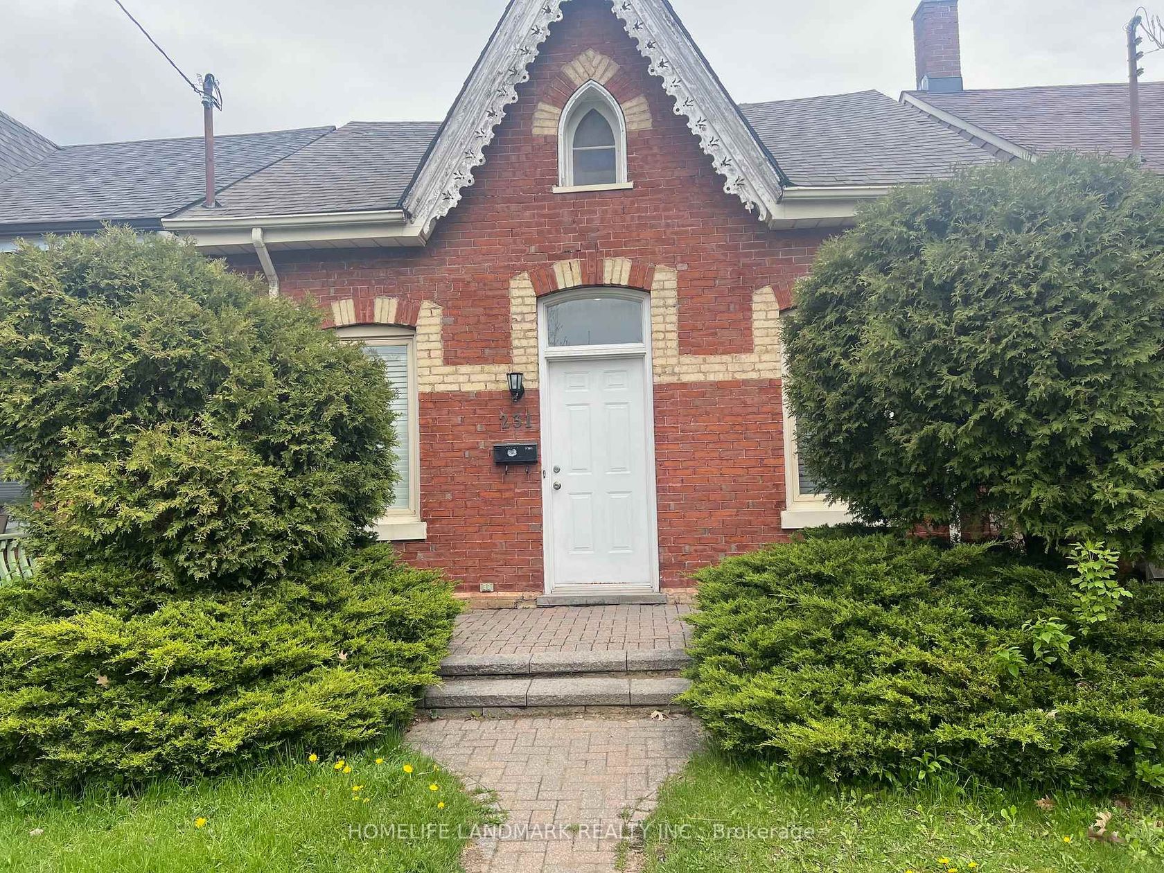 231 Clinton Street, Little Italy, Toronto photo 3