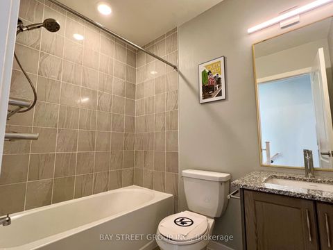 Photo 15 at 13 - 370 Red Maple Road, Langstaff, Richmond Hill