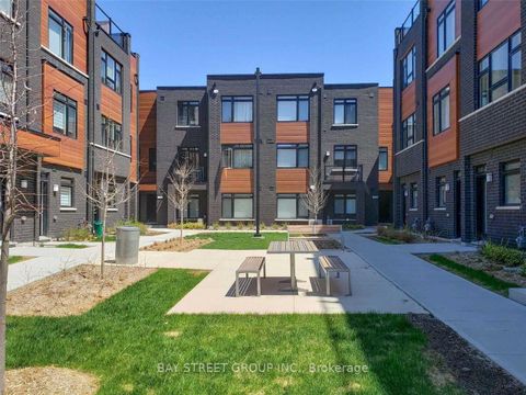 Photo 23 at 13 - 370 Red Maple Road, Langstaff, Richmond Hill