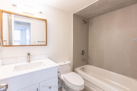 Photo 19 at 815 - 10 Edgecliffe Golfway, Flemingdon Park, Toronto