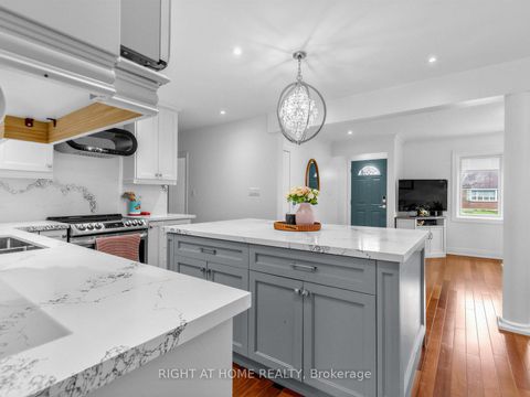 Photo 12 at 85 Flamborough Drive, Amesbury, Toronto