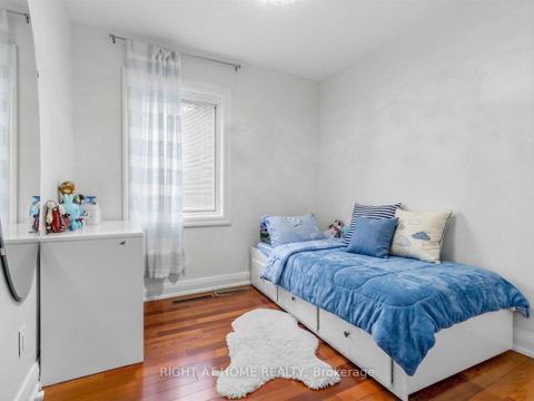 Photo 20 at 85 Flamborough Drive, Amesbury, Toronto