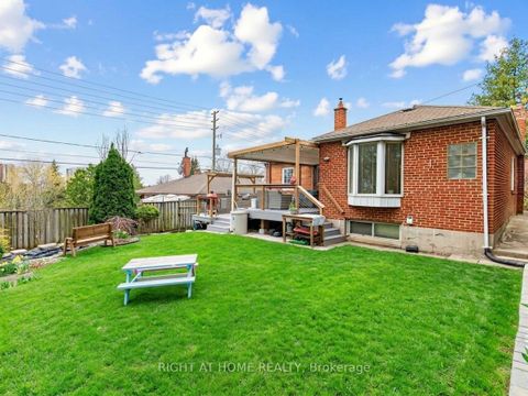 Photo 32 at 85 Flamborough Drive, Amesbury, Toronto