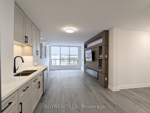Photo 1 at 1603 - 256 Doris Avenue, Willowdale East, Toronto