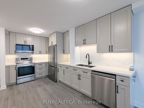 Photo 3 at 1603 - 256 Doris Avenue, Willowdale East, Toronto