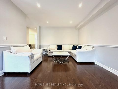 Photo 12 at 194 Twin Hills Crescent, Vellore Village, Vaughan