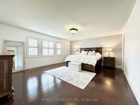 Photo 29 at 194 Twin Hills Crescent, Vellore Village, Vaughan
