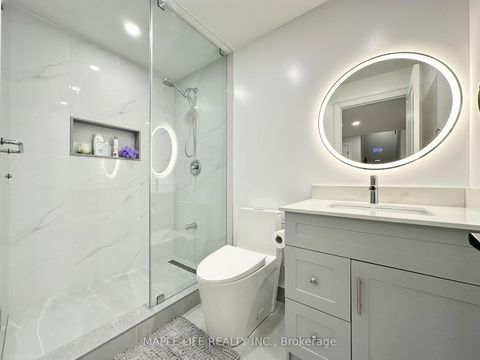 Photo 45 at 194 Twin Hills Crescent, Vellore Village, Vaughan